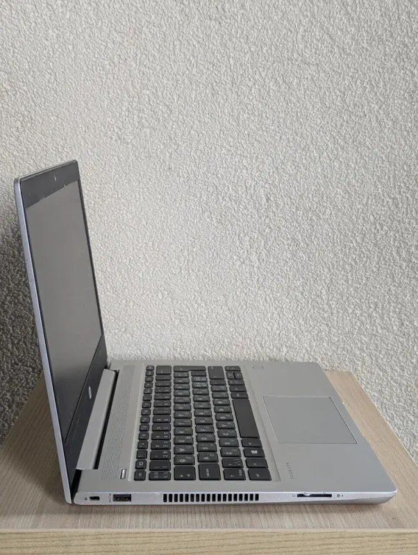 Ультрабук HP ProBook 430 G6 / 13.3" (1366x768) TN / Intel Core i3-8145U (2 (4) ядра по 2.1 - 3.9 GHz) / 8 GB DDR3 / 128 GB SSD / Intel UHD Graphics / WebCam б/в - зображення 5