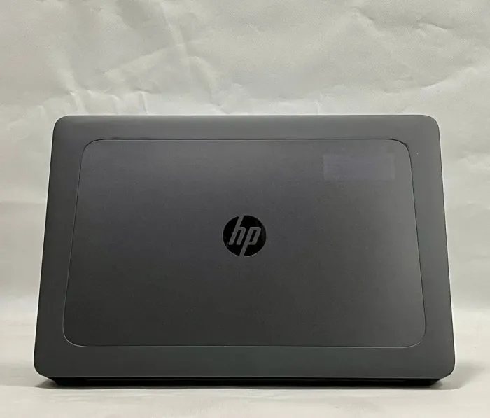 Мобільна робоча станція HP ZBook 15 G3 / 15.6" (1920x1080) TN / Intel Core i7-6820HQ (4 (8) ядра по 2.7 - 3.6 GHz) / 16 GB DDR4 / 512 GB SSD / nVidia Quadro M1000M, 2 GB GDDR5, 128-bit / WebCam / Windows 10 Pro б/в - зображення 6