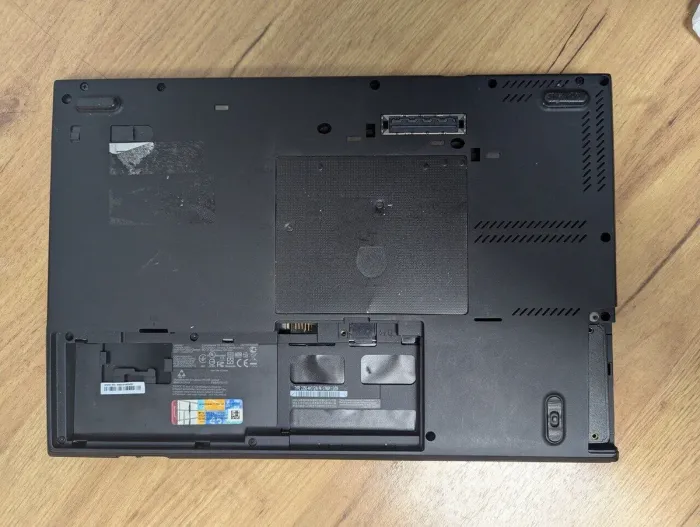 Ноутбук Lenovo ThinkPad T430s / 14" (1366x768) TN / Intel Core i5-3320M (2 (4) ядра по 2.6 - 3.3 GHz) / 8 GB DDR3 / 128 GB SSD / Intel HD Graphics 4000 / WebCam / Без АКБ б/в - зображення 9