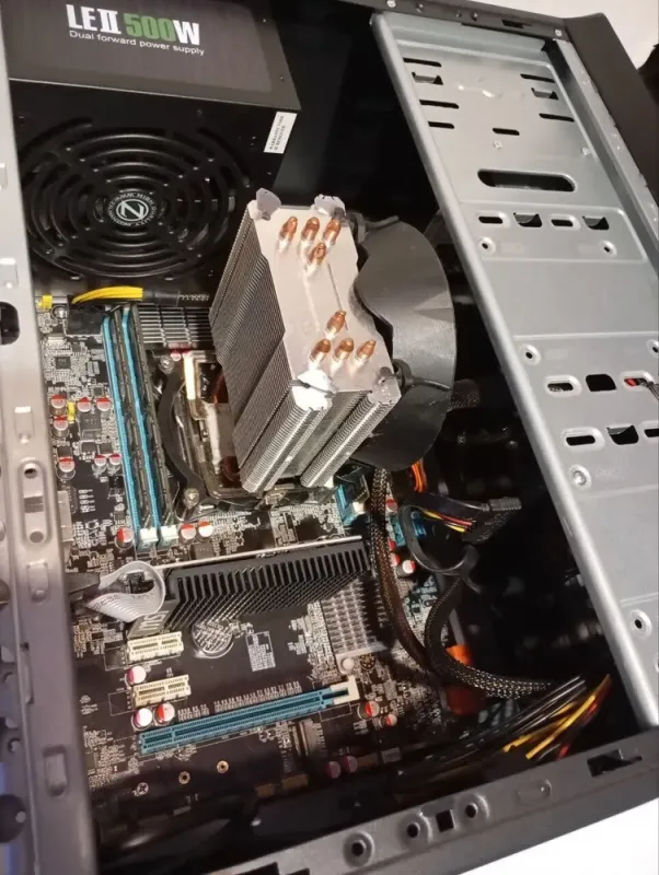 ПК Б-клас GameMax ET-209-NP-2U3 Tower / Intel Xeon E5-1650 v2 (6 (12) ядер по 3.5 - 3.9 GHz) / 16 GB DDR3 / 240 GB SSD / nVidia GeForce GT 710, 2 GB GDDR3, 64-bit / 500W б/в - зображення 6