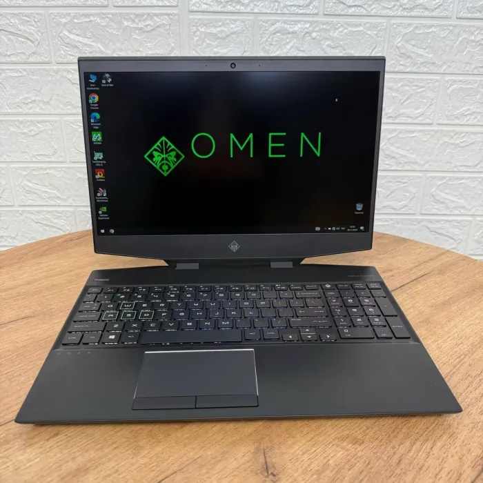 Ігровий ноутбук Б-клас HP Omen 15-dh1088nr / 15.6" (1920x1080) IPS / Intel Core i5-10300H (4 (8) ядра по 2.5 - 4.5 GHz) / 16 GB DDR4 / 500 GB SSD / nVidia GeForce RTX 2060, 6 GB GDDR6, 192-bit / WebCam б/в - зображення 2