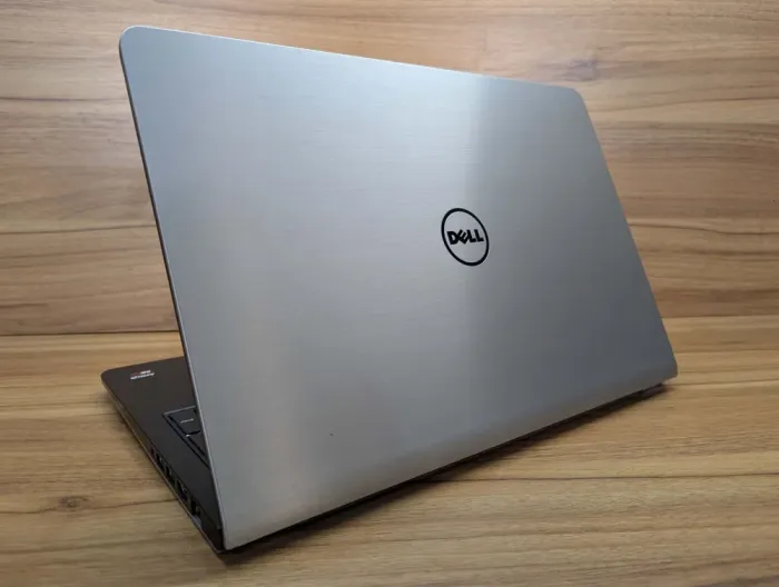 Ноутбук Dell Inspiron 15-5545 / 15.6" (1366x768) TN / AMD A8-7100 (4 ядра по 1.8 - 3.0 GHz) / 8 GB DDR3 / 240 GB SSD / AMD Radeon R5 Graphics / WebCam / Windows 10 б/в - зображення 7