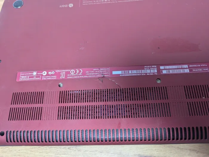 Ноутбук Б-клас HP Envy ProtectSmart 4-1011ed / 14" (1366x768) TN / Intel Core i3-2367M (2 (4) ядра по 1.4 GHz) / 8 GB DDR3 / 256 GB SSD / Intel HD Graphics 3000 / WebCam б/в - зображення 3