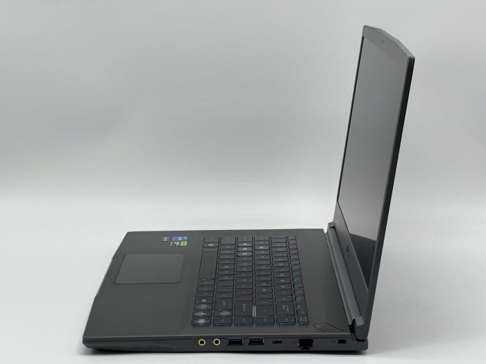 Ігровий ноутбук MSI Thin 15 B13VF / 15.6" (1920x1080) IPS / Intel Core i5-13420H (8 (12) ядер по 3.4 - 4.6 GHz) / 16 GB DDR4 / 480 GB SSD / nVidia GeForce RTX 4060, 8 GB GDDR6, 128-bit / WebCam б/в - зображення 4