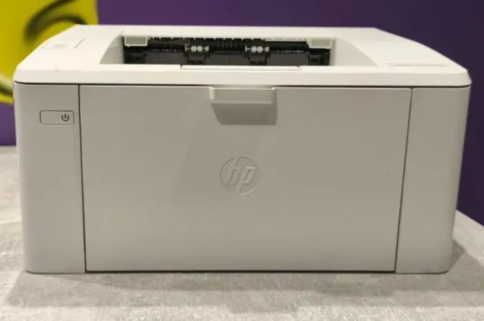 Принтер HP LaserJet Pro M102w / Лазерний монохромний друк / 600x600 dpi / A4 / 23 стор/хв / USB 2.0, WiFi б/в - зображення 2
