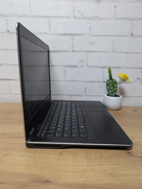 Ноутбук Б-клас Dell Latitude E7440 / 14" (1920x1080) TN / Intel Core i5-4300U (2 (4) ядра по 1.9 - 2.9 GHz) / 8 GB DDR3 / 128 GB SSD / Intel HD Graphics 4400 / WebCam б/в - зображення 6