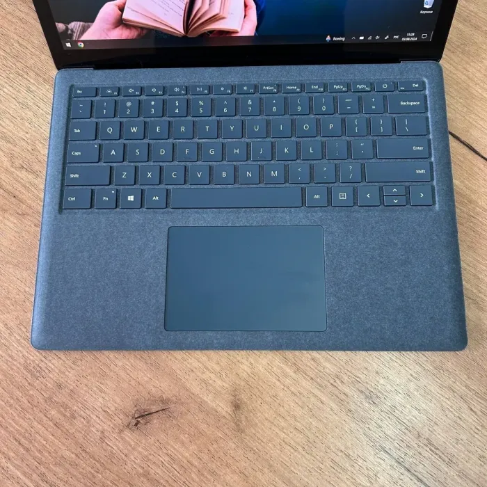 Ультрабук Б-клас Microsoft Surface Laptop 3 Blue / 13.5" (2256x1504) IPS Touch / Intel Core i5-1035G7 (4 (8) ядра по 1.2 - 3.7 GHz) / 8 GB DDR4 / 256 GB SSD / Intel Iris Plus Graphics / WebCam б/в - зображення 7