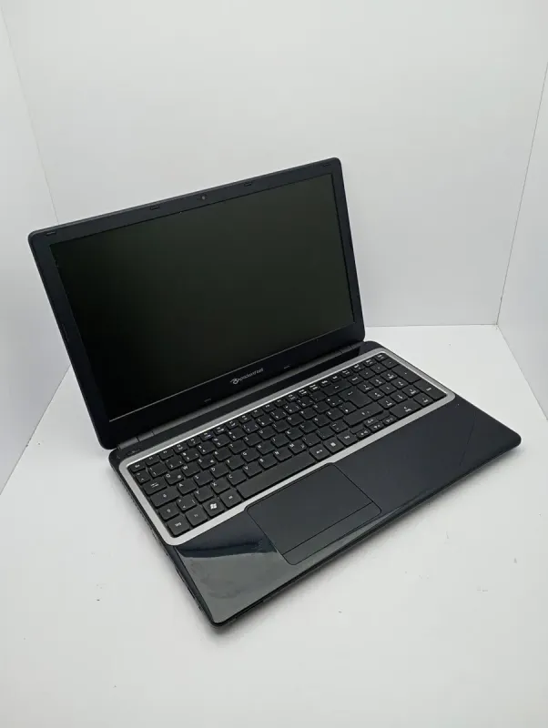 Ноутбук Acer Pakard TE69 / 15.6" (1366x768) TN / Intel Celeron N2820 (2 ядра по 2.13 - 2.39 GHz) / 4 GB DDR3 / 120 GB SSD / Intel HD Graphics / WebCam б/в - зображення 3