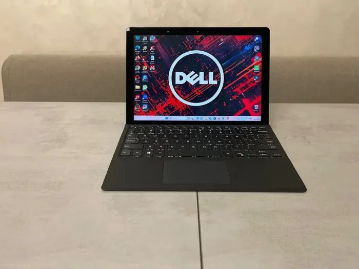 Планшет Dell Latitude 5290 2-in-1 / 12.3" (1920x1080) IPS Touch / Intel Core i5-8350U (4 (8) ядра по 1.7 - 3.6 GHz) / 8 GB DDR3 / 256 GB SSD / Intel UHD Graphics 620 / WebCam / USB 3.1 б/в - зображення 2