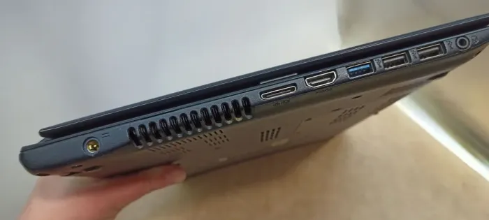 Ноутбук Б-клас Acer Aspire V5-531 / 15.6" (1366x768) TN / Intel Pentium 967 (2 ядра по 1.3 GHz) / 8 GB DDR3 / 120 GB SSD / nVidia GeForce GT 620M, 1 GB DDR3, 64-bit / WebCam б/в - зображення 7