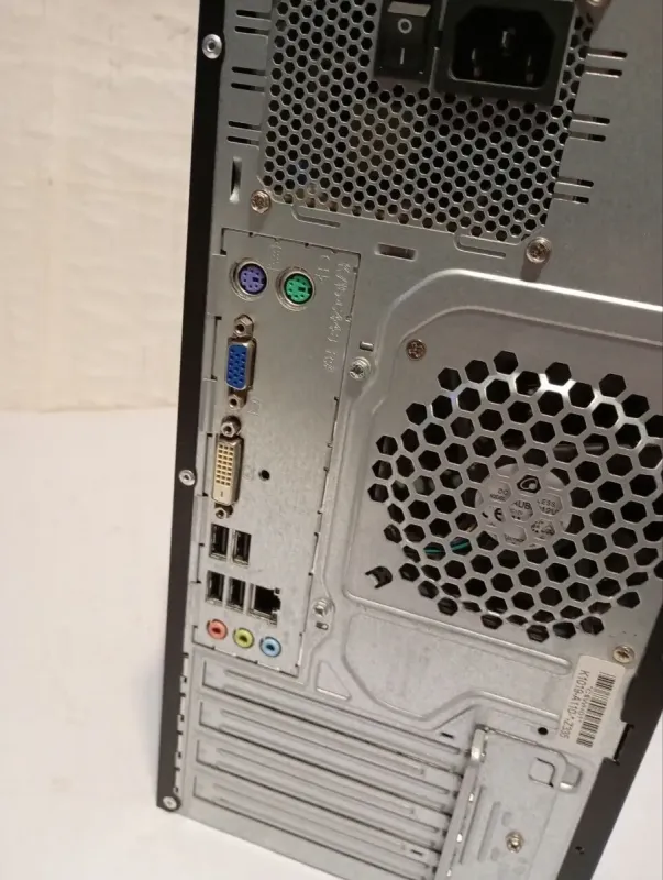 ПК Б-клас Fujitsu ESPRIMO P410 E85+ Tower / Intel Core i5-3450 (4 ядра по 3.1 - 3.5 GHz) / 8 GB DDR3 / 240 GB SSD / Intel HD Graphics 2500 / DVD-RW б/в - зображення 4