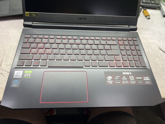 Ігровий ноутбук Б-клас Acer Nitro 5 AN515-55-53E5 / 15.6" (1920x1080) IPS / Intel Core i5-10300H (4 (8) ядра по 2.5 - 4.5 GHz) / 16 GB DDR4 / 240 GB SSD / nVidia GeForce RTX 3050, 4 GB GDDR6, 128-bit / WebCam б/в - зображення 7