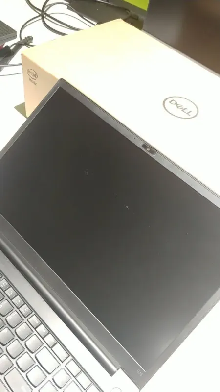 Ультрабук Б-клас Lenovo ThinkPad E15 Gen 4 / 15.6" (1920x1080) IPS / AMD Ryzen 7 5825U (8 (16) ядер по 2.0 - 4.5 GHz) / 16 GB DDR4 / 512 GB SSD / AMD Radeon Graphics / WebCam / Windows 11 / NEW АКБ б/в - зображення 18