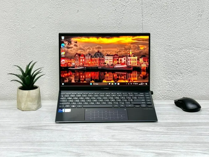 Ультрабук Asus ZenBook UX325EA / 13.3" (1920x1080) OLED / Intel Core i7-1165G7 (4 (8) ядра по 2.8 - 4.7 GHz) / 8 GB DDR4 / 512 GB SSD / Intel Iris Xe Graphics / WebCam / Win 11 Home б/в - зображення 2