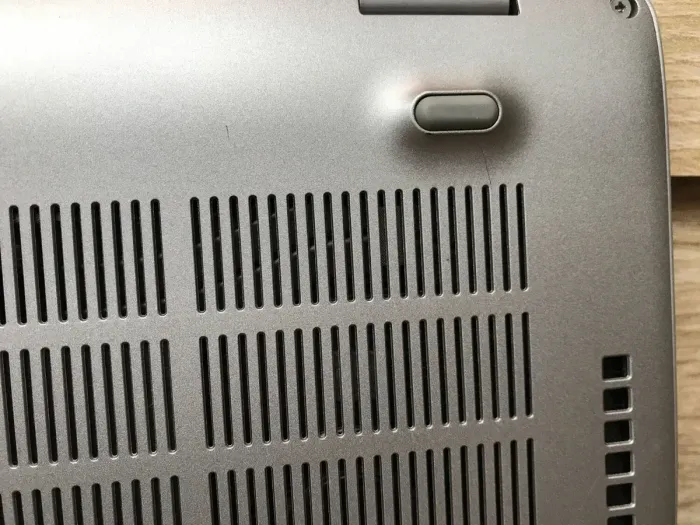 Ноутбук Б-клас Dell Latitude 5510 / 15.6" (1920x1080) IPS / Intel Core i5-10210U (4 (8) ядра по 1.6 - 4.2 GHz) / 8 GB DDR4 / 256 GB SSD M.2 / Intel UHD Graphics / WebCam / USB 3.2 / HDMI / Windows 10 б/в - зображення 11