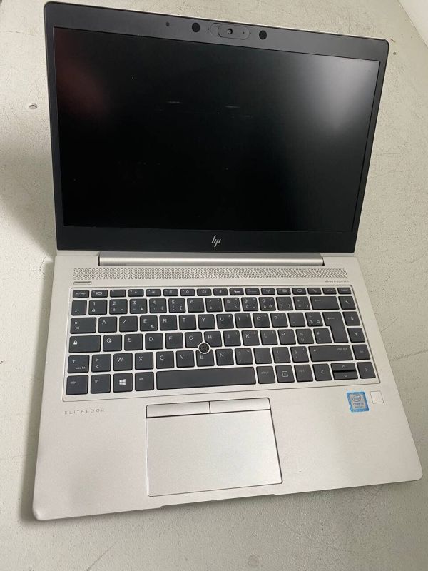 Ультрабук Б-клас HP EliteBook 840 G5 / 14" (1920x1080) IPS / Intel Core i5-8250U (4 (8) ядра по 1.6 - 3.4 GHz) / 8 GB DDR4 / 256 GB SSD / Intel UHD Graphics 620 / WebCam б/в - зображення 2