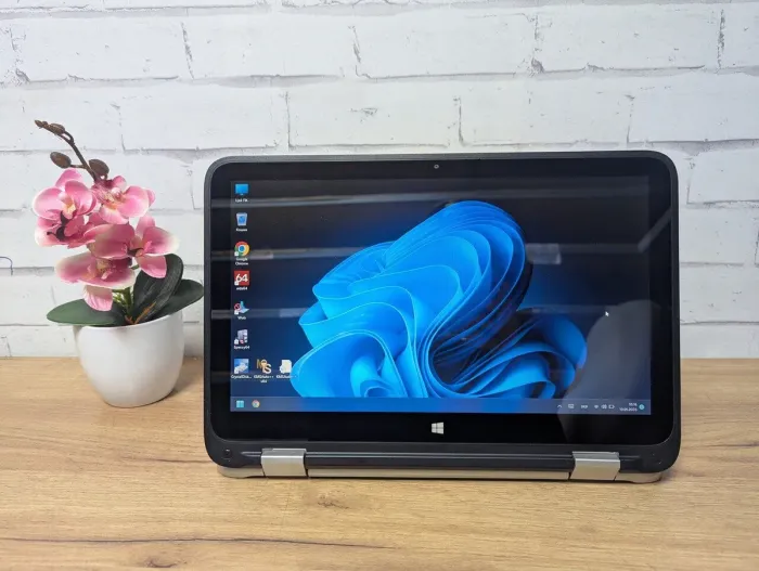 Ноутбук-трансформер HP Pavilion 13-a020nd / 13.3" (1366x768) TN / Intel Core i3-4030U (2 (4) ядра по 1.9 GHz) / 8 GB DDR3 / 128 GB SSD / Intel HD Graphics 4400 / WebCam б/в - зображення 3