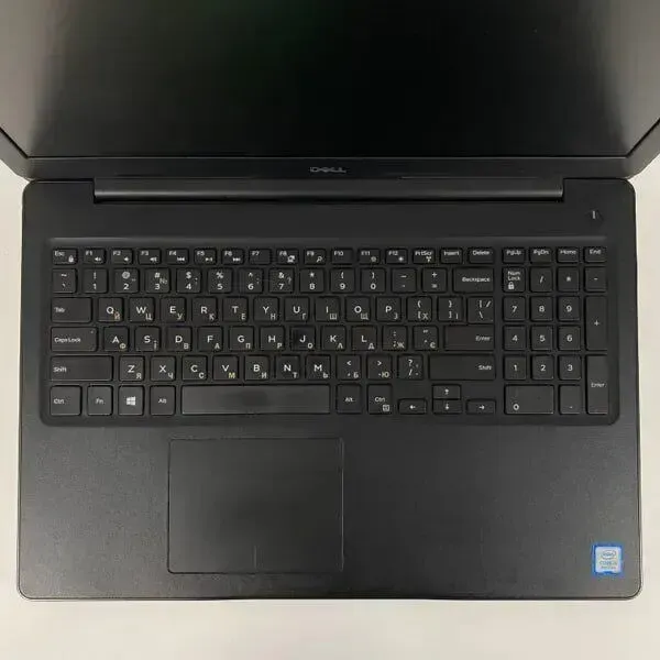 Ноутбук Dell Latitude 3590 / 15.6" (1920x1080) TN / Intel Core i5-8250U (4 (8) ядра по 1.6 - 3.4 GHz) / 16 GB DDR4 / 256 GB SSD / Intel UHD Graphics 620 / WebCam / HDMI б/в - зображення 3