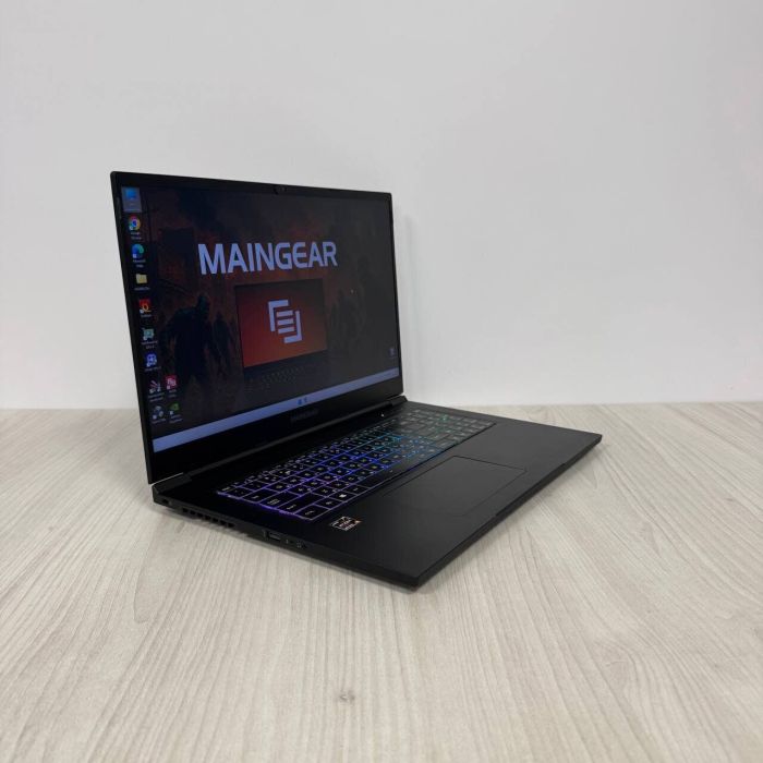 Ігровий ультрабук MainGear Vector Pro MG-VCP17A-3080 / 17,3" (2560x1440) IPS / AMD Ryzen 9 5900HX (8 (16) ядер по 3,3 - 4,6 ГГц) / 64 ГБ DDR4 / 1000 ГБ SSD NVMe / nVidia GeForce RTX 3080, 16 ГБ GDDR6, 256-біт / WebCam б/в - зображення 4