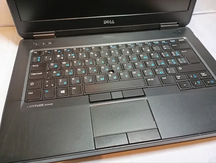 Ноутбук Б-клас Dell Latitude E5440 / 14" (1366x768) TN / Intel Core i5-4300U (2 (4) ядра по 1.9 - 2.9 GHz) / 8 GB DDR3 / 500 GB HDD / Intel HD Graphics 4400 / WebCam б/в - зображення 8