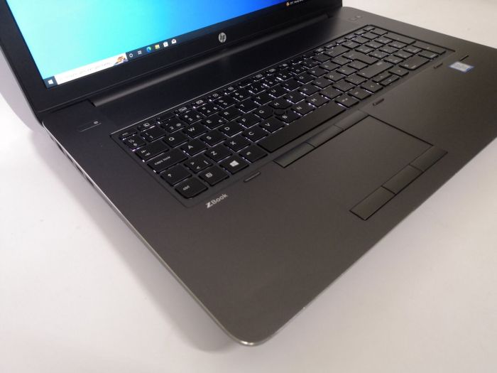 Мобільна робоча станція HP ZBook 17 G3 / 17.3" (1920x1080) IPS / Intel Xeon E3-1535M v5 (4 (8) ядра по 2.9 - 3.8 GHz) / 16 GB DDR4 / 512 GB SSD / nVidia Quadro M3000M, 4 GB GDDR5, 256-bit / WebCam / FingerPrint / Windows 10 Pro б/в - изображение 6