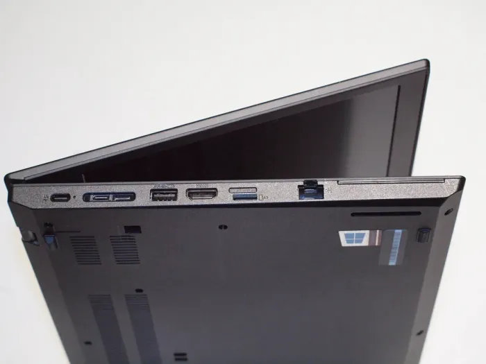 Ультрабук Lenovo ThinkPad L14 Gen 1 / 14" (1920x1080) IPS / Intel Core i5-10210U (4 (8) ядра по 1.6 - 4.2 GHz) / 8 GB DDR4 / 256 GB SSD / Intel UHD Graphics for 10th Generation / WebCam б/в - зображення 4