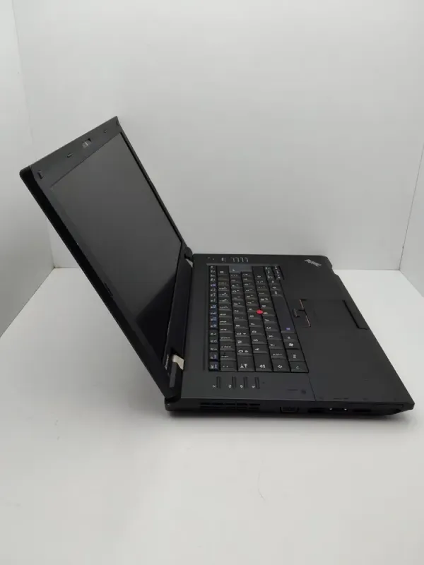 Ноутбук Lenovo ThinkPad L520 / 15.6" (1366x768) TN / Intel Core i7-2820QM (4 (8) ядра по 2.3 - 3.4 GHz) / 8 GB DDR3 / 240 GB SSD / Intel HD Graphics 4000 / WebCam б/в - зображення 5