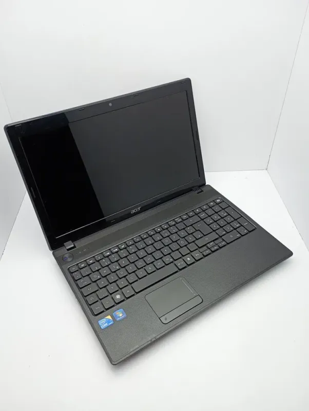 Ноутбук Acer TravelMate 5742 / 15.6" (1366x768) TN / Intel Core i3-380M (2 (4) ядра по 2.53 GHz) / 6 GB DDR3 / 320 GB HDD / Intel HD Graphics / WebCam б/в - зображення 5