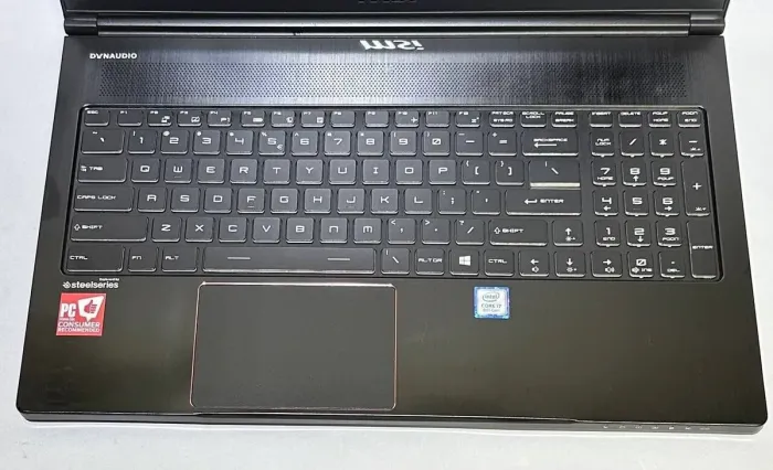 Ігровий ноутбук Б-класу MSI GS63 Stealth 8RE / 15.6" (1920x1080) IPS / Intel Core i7-8750H (6 (12) ядер по 2.2 - 4.1 GHz) / 16 GB DDR4 / 512 GB SSD / nVidia GeForce GTX 1060, 6 GB GDDR5, 192-bit / WebCam / Win 11 Pro б/в - изображение 3