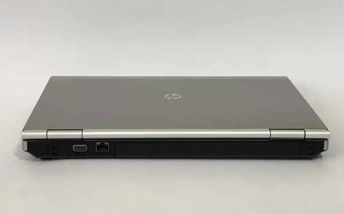 Ноутбук Б-клас HP EliteBook 8470p / 14" (1600x900) TN / Intel Core i5-3210M (2 (4) ядра по 2.5 - 3.1 GHz) / 8 GB DDR3 / 320 GB HDD / Intel HD Graphics 4000 / WebCam / DVD-ROM б/в - зображення 3