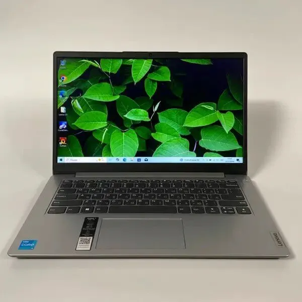 Ультрабук Б-клас Lenovo Ideapad 1 14IAU7 / 14" (1920x1080) TN / Intel Core i3-1215U (6 (8) ядер по 3.3 - 4.4 GHz) / 16 GB DDR4 / 256 GB SSD / Intel UHD Graphics / WebCam / HDMI б/в - зображення 2