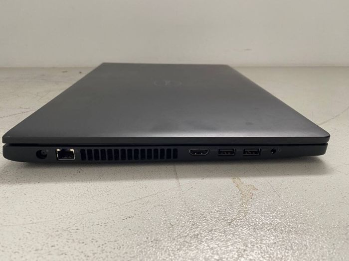 Ноутбук Б-клас Dell Latitude 3570 / 15.6" (1366x768) TN / Intel Core i3-6100U (2 (4) ядра по 2.3 GHz) / 8 GB DDR3 / 256 GB SSD / Intel HD Graphics 520 / WebCam б/в - зображення 4