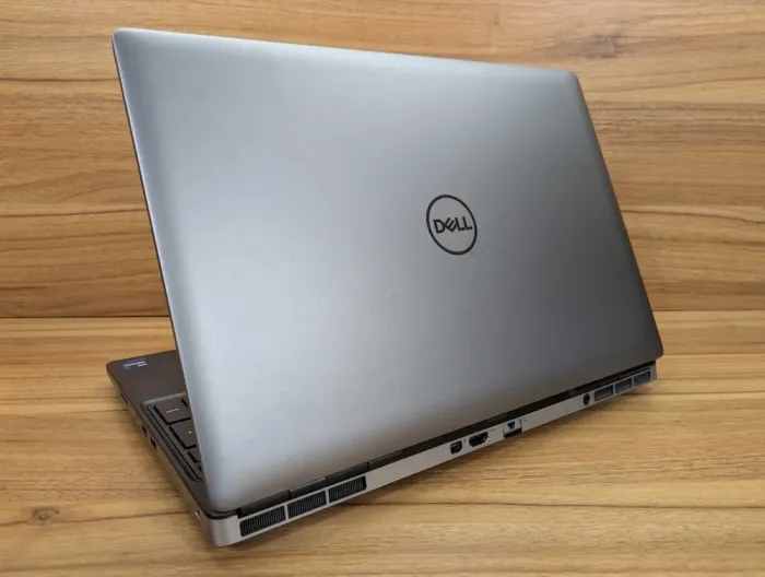 Мобільна робоча станція Dell Precision 7560 / 17,3" (3840x2160) IPS / Intel Xeon W-11855M (6 (12) ядер по 3,2 - 4,9 ГГц) / 48 ГБ DDR4 / 1000 ГБ SSD / nVidia RTX A4000, 8 ГБ GDDR6, 256-біт / WebCam / Windows 11 б/в - зображення 7