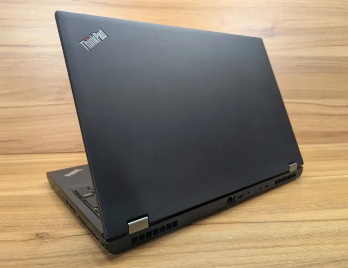 Мобільна робоча станція Lenovo ThinkPad P52 / 15.6" (1920x1080) IPS / Intel Xeon E-2176M (6 (12) ядер по 2.7 - 4.4 GHz) / 32 GB DDR4 / 512 GB SSD / nVidia Quadro P2000, 4 GB GDDR5, 128-bit / WebCam / TouchID / Windows 10 б/в - зображення 7