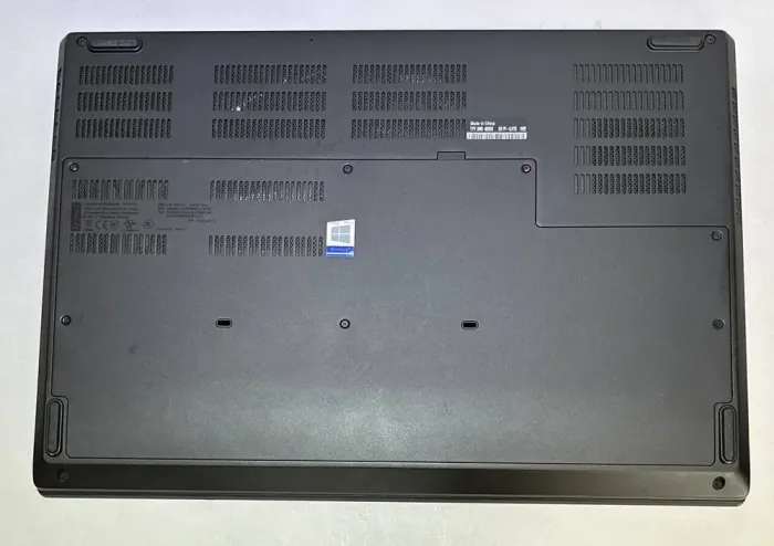 Мобільна робоча станція Lenovo ThinkPad P72 / 17,3" (1920x1080) IPS / Intel Core i7-8750H (6 (12) ядер по 2.2 - 4.1 GHz) / 16 GB DDR4 / 1000 GB SSD / nVidia Quadro P600, 4 GB GDDR5, 128-bit / WebCam б/в - зображення 7