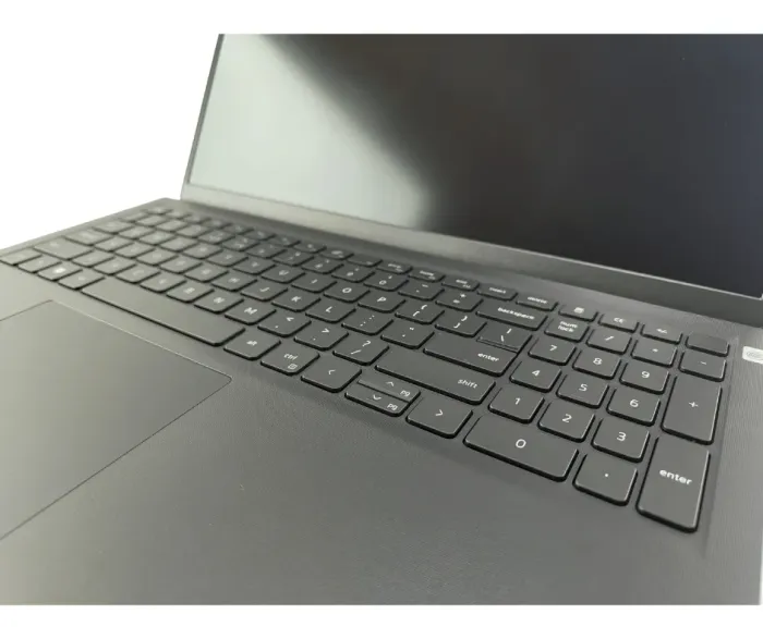 Ультрабук Dell Vostro 3530 / 15.6" (1920x1080) IPS / Intel Core i5-1345U (10 (12) ядер по 3.5 - 4.7 GHz) / 8 GB DDR4 / 480 GB SSD / Intel Iris Xe Graphics / WebCam б/в - зображення 3