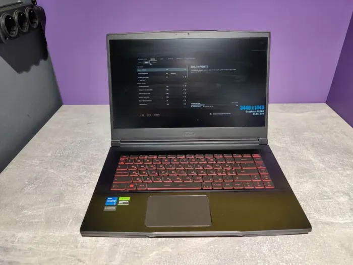 Ігровий ноутбук MSI GF63 Thin 12VE-1645NEU / 15.6" (1920x1080) IPS / Intel Core i5-12450H (8 (12) ядер по 3.3 - 4.4 GHz) / 16 GB DDR4 / 480 GB SSD / nVidia GeForce RTX 4050, 6 GB GDDR6, 96-bit / WebCam б/в - зображення 2