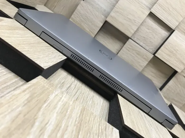 Ультрабук Б-клас Dell Latitude 5420 / 14" (1920x1080) IPS / Intel Core i5-1145G7 (4 (8) ядра по 2.6 - 4.4 GHz) / 16 GB DDR4 / 256 GB SSD / Intel Iris Xe Graphics / WebCam / Windows 10 лицензия б/в - зображення 7