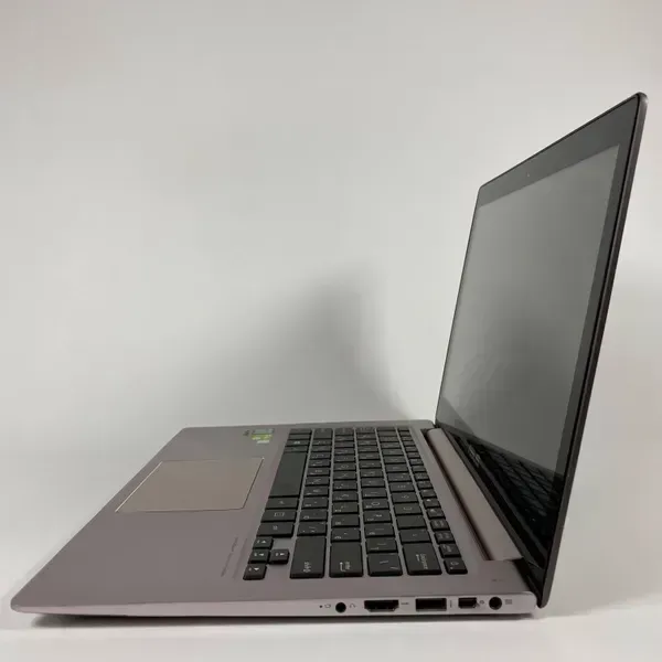 Ноутбук Б-клас Asus ZenBook UX303U / 13.3" (3200x1800) IPS Touch / Intel Core i7-6500U (2 (4) ядра по 2.5 - 3.1 GHz) / 12 GB DDR3 / 512 GB SSD / nVidia GeForce GT 940M, 2 GB DDR3, 64-bit / WebCam / HDMI б/в - зображення 6