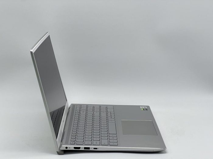 Ігровий ультрабук Б-класу Dell Inspiron 15 7501 / 15,6" (1920x1080) IPS / Intel Core i7-10750H (6 (12) ядер по 2,6 - 5,0 ГГц) / 16 ГБ DDR4 / 240 ГБ SSD / nVidia GeForce GTX 1650, 4 ГБ GDDR6, 128-біт / WebCam б/в - зображення 3