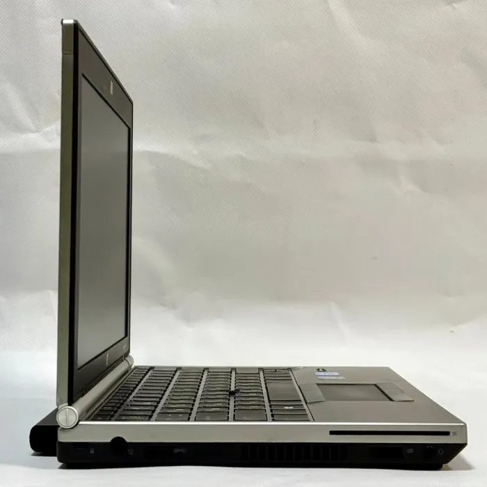 Нетбук Б-клас HP EliteBook 2170p / 11.6" (1366x768) TN / Intel Core i5-3437U (2 (4) ядра по 1.9 - 2.9 GHz) / 8 GB DDR3 / 128 GB SSD / Intel HD Graphics 4000 / WebCam / Windows 10 Pro б/в - зображення 5