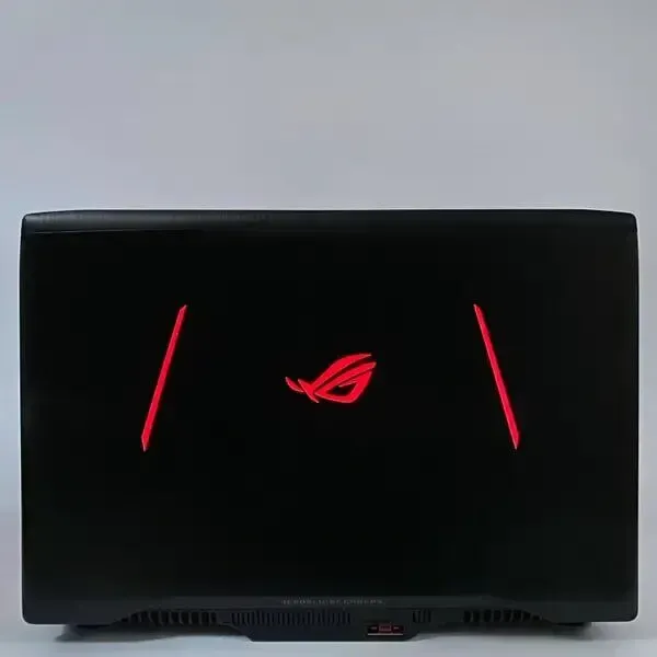 Ігровий ноутбук Asus ROG Strix GL702VI / 17.3" (1920x1080) IPS / Intel Core i7-7700HQ (4 (8) ядра по 2.8 - 3.8 GHz) / 16 GB DDR4 / 512 GB SSD / nVidia GeForce GTX 1080, 8 GB GDDR5X, 256-bit / WebCam / HDMI б/в - зображення 8