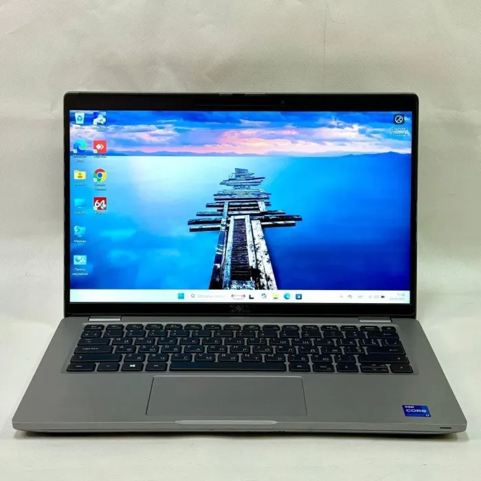 Ультрабук Б-клас Dell Latitude 5420 / 14" (1920x1080) IPS Touch / Intel Core i7-1185G7 (4 (8) ядра по 3.0 - 4.2 GHz) / 32 GB DDR4 / 512 GB SSD / Intel Iris X Graphics / WebCam / Windows 11 Pro б/в - зображення 2