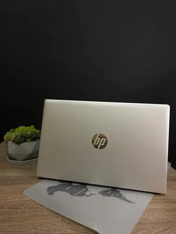 Ультрабук HP EliteBook 650 G8 / 15.6" (1920x1080) TN / Intel Core i5-1145G7 (4 (8) ядер 4.4 GHz) / 16 GB DDR4 / 256 GB SSD / Intel Iris Xe Graphics / WebCam / Win 10 б/в - зображення 3