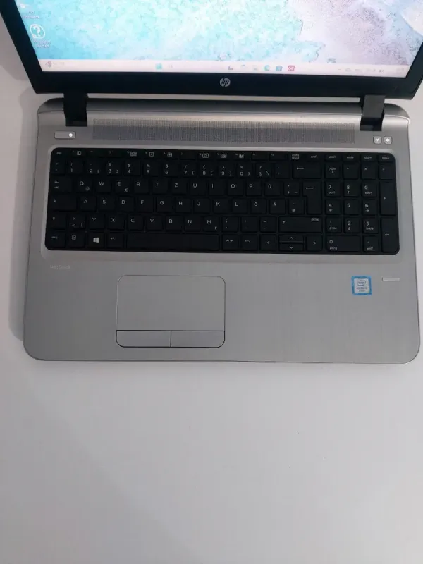Ноутбук HP ProBook 450 G3 / 15.6" (1366x768) TN / Intel Core i3-6100U (2 (4) ядра по 2.3 GHz) / 8 GB DDR4 / 240 GB SSD + 320 GB HDD / Intel HD Graphics 520 / WebCam / DVD-ROM б/в - зображення 3