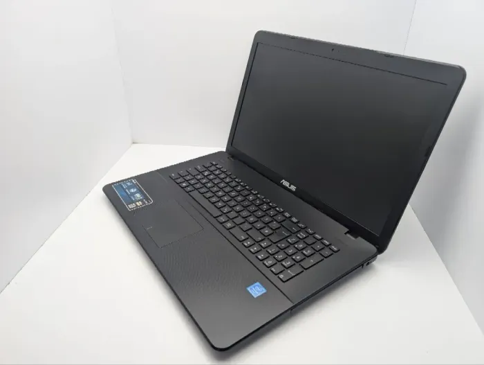 Ноутбук Asus R752S / 17.3" (1600x900) TN / Intel Pentium N3700 (4 ядра по 1.6 - 2.4 GHz) / 8 GB DDR3 / 120 GB SSD / Intel HD Graphics / WebCam б/в - зображення 7