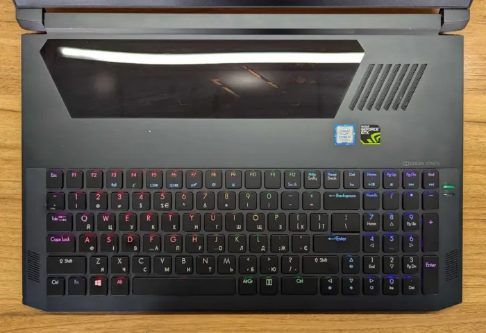 Ігровий ноутбук Acer Predator Triton 700 / 15.6" (1920x1080) IPS / Intel Core i7-7700HQ (4 (8) ядра по 2.8 - 3.8 GHz) / 32 GB DDR4 / 512 GB SSD + 512 GB SSD / nVidia GeForce GTX 1080, 8 GB GDDR5X, 256-bit / WebCam / Windows 10 б/в - зображення 3