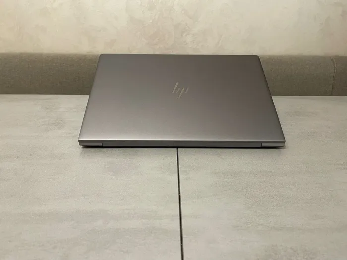 Мобільна робоча станція HP ZBook 15u G5 / 15.6" (1920x1080) IPS Touch / Intel Core i5-8350U (4 (8) ядра по 1.7 - 3.6 GHz) / 16 GB DDR4 / 256 GB SSD M.2 / AMD Radeon Pro WX 3100, 2 GB GDDR5, 128-bit / WebCam б/в - зображення 7