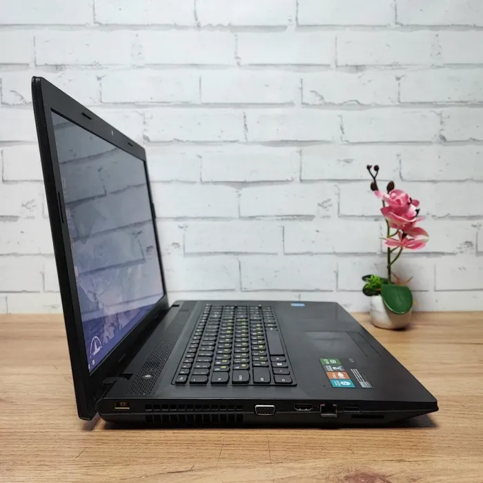 Ноутбук Б-клас Lenovo G710 / 17.3" (1600x900) TN / Intel Core i3-4000M (2 (4) ядра по 2.4 GHz) / 8 GB DDR3 / 256 GB SSD / Intel HD Graphics 4600 / WebCam / DVD-ROM б/в - зображення 5