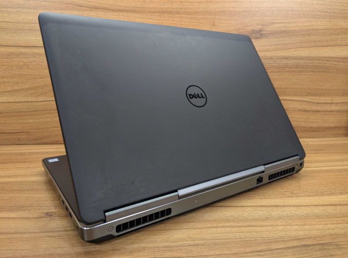 Мобільна робоча станція Dell Precision 7720 / 17,3" (1920x1080) IPS / Intel Core i7-7820HQ (4 (8) ядра по 2,9 - 3,9 ГГц) / 32 ГБ DDR4 / 256 ГБ SSD + 1000 ГБ HDD / nVidia Quadro P3000, 6 ГБ GDDR5, 192-біт / WebCam / Windows 10 б/в - изображение 6